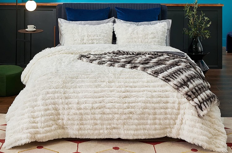 Bedsure Shaggy Comforter
